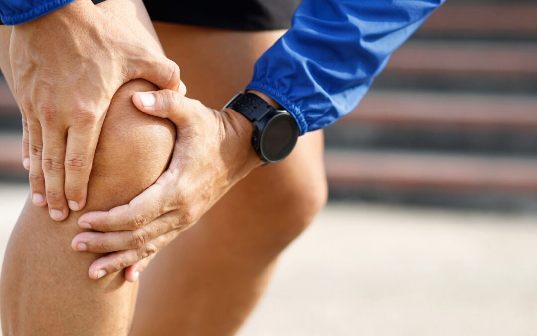 Arthrose du genou : rester mobile grâce à la physiothérapie